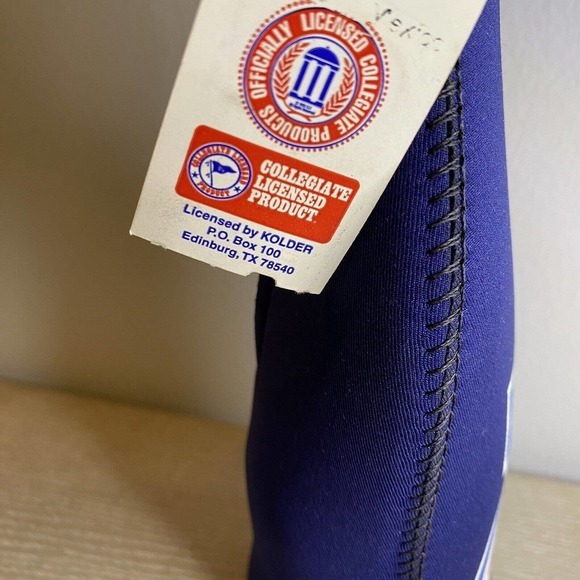 Arizona Wildcats NCAA Stand up zip Beer Koozie / Coozy /‎ Cooler New with Tag! - Picture 5 of 5